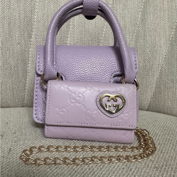 Gucci Handbags - 💯 GUCCI Heart Baby Lavender Monogram Leather 6-Key Wallet w/ Lavender Minibag